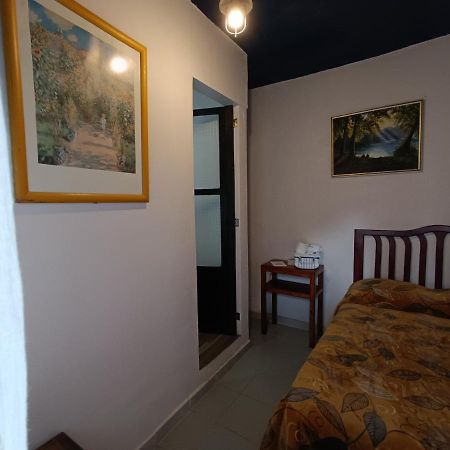Casa Petirrojo - Habitaciones En Pátzcuaro Kültér fotó