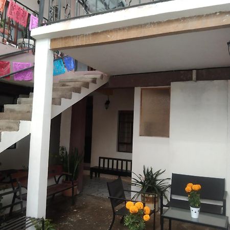 Casa Petirrojo - Habitaciones En Pátzcuaro Kültér fotó