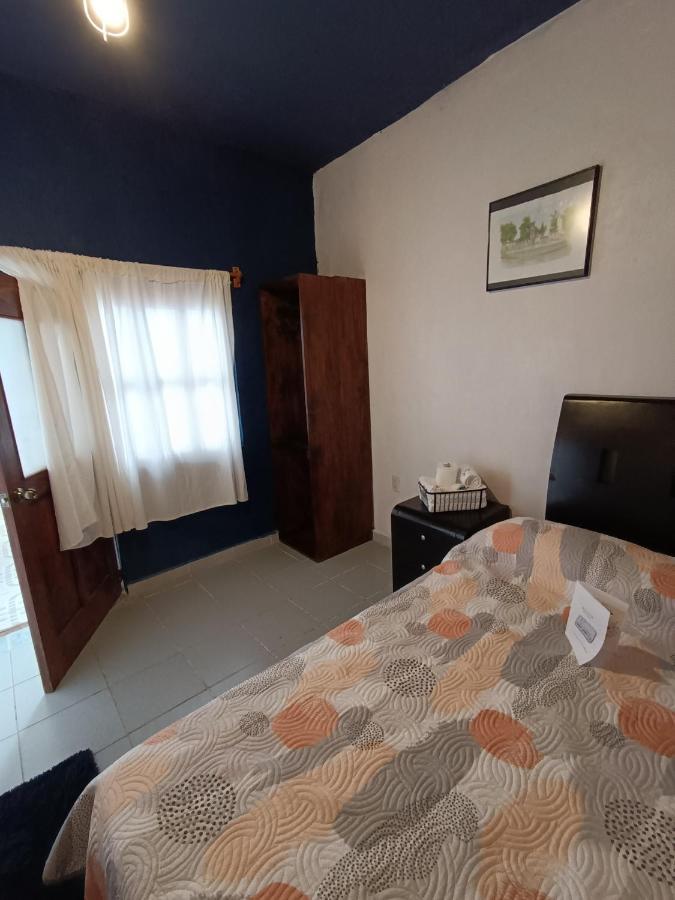 Casa Petirrojo - Habitaciones En Pátzcuaro Kültér fotó